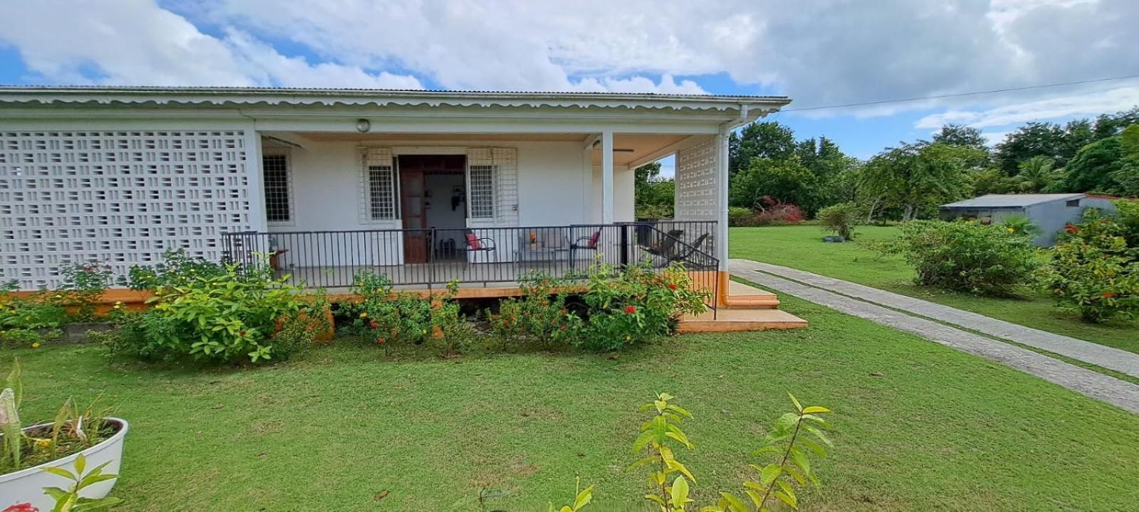 Kaz A Faup Villa Grand-Bourg  Exterior photo